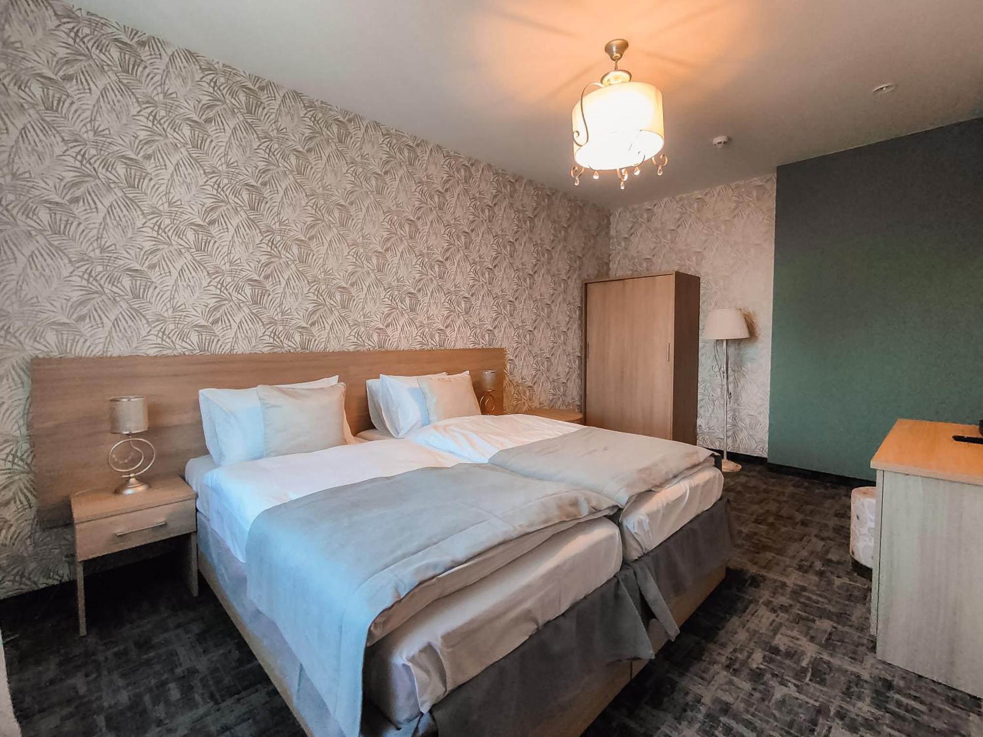 Sztuka Smaku - Restauracja I Hotelik ชวิดนิตซา ภายนอก รูปภาพ